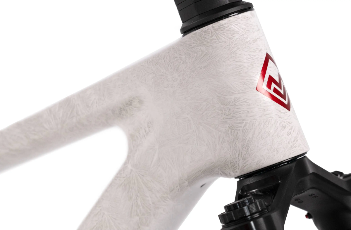 Megamo Reason CRB 02 Avinox M2S 2027 White Ice #3